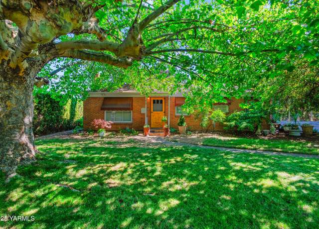 Property at 215 N 27th Ave, Yakima, WA 98902, 2 beds, 1 bath