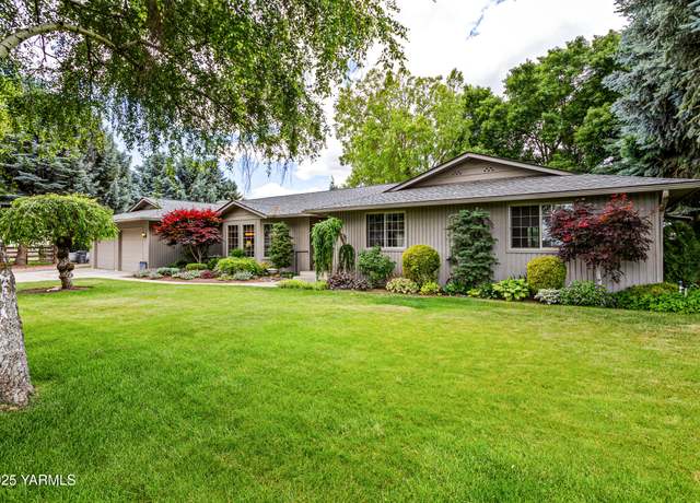 Property at 3012 S 79th Ave, Yakima, WA 98903, 3 beds, 2.5 baths
