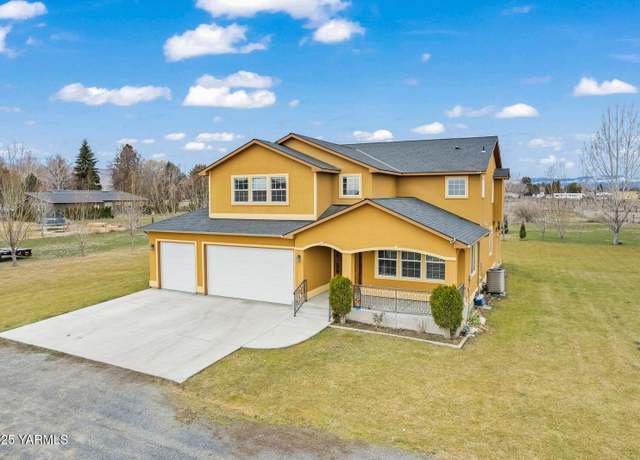 Property at 4325 Ahtanum Rd, Yakima, WA 98903, 6 beds, 3 baths