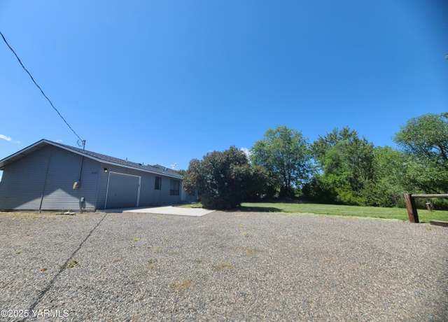 Property at 9509 Meadowbrook Rd, Yakima, WA 98903, 3 beds, 1 bath
