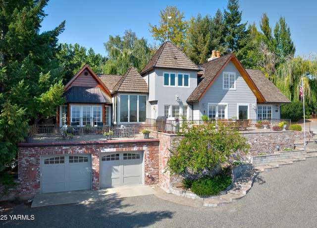 Property at 901 N 66th Ave, Yakima, WA 98908, 3 beds, 3.5 baths