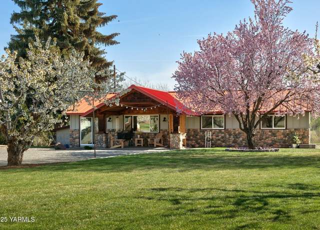 Property at 1611 S Naches Rd, Yakima, WA 98908, 3 beds, 2 baths