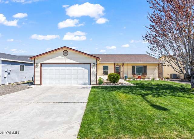 Property at 2514 S 78th Ave, Yakima, WA 98903, 4 beds, 2.5 baths