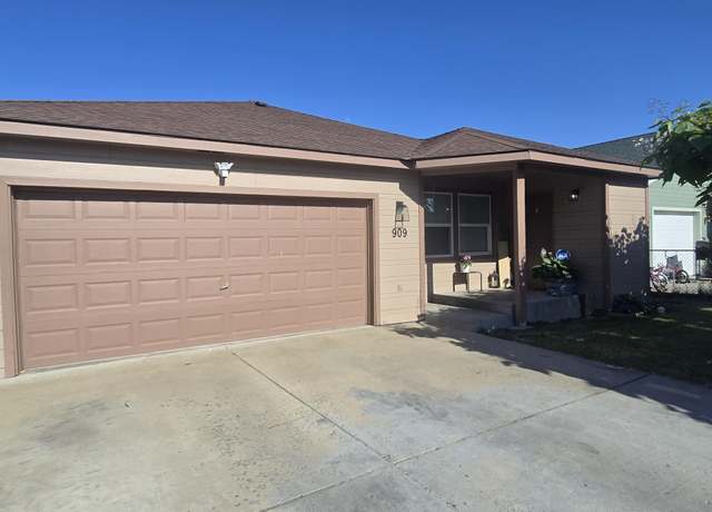 Property at 909 Baker Ct, Yakima, WA 98901, 3 beds, 2 baths
