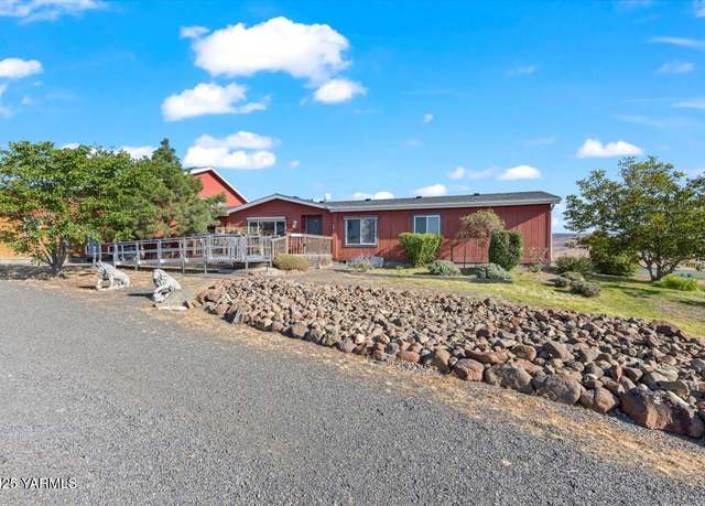 Property at 761 Point Dr, Selah, WA 98942, 4 beds, 2 baths