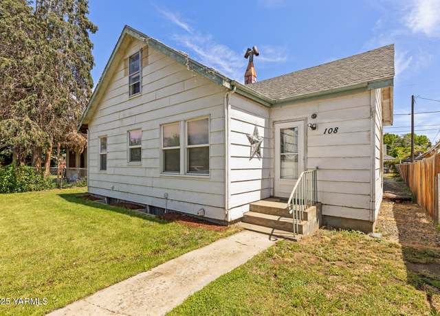 Property at 108 S Fir St, Toppenish, WA 98948, 5 beds, 1 bath