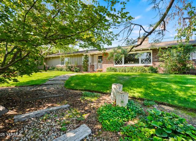 Property at 5801 Englewood Ave, Yakima, WA 98908, 3 beds, 3.5 baths