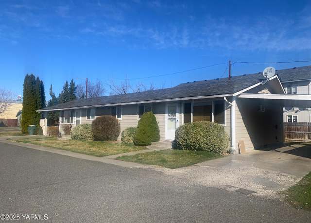 Property at 413 S 50th Ave Unit 413/413 1/2, Yakima, WA 98908