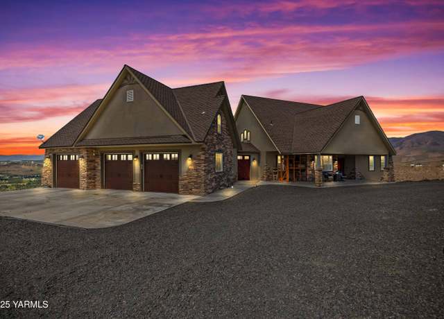 Property at 1000 Harvest View Dr, Naches, WA 98937, 3 beds, 3.5 baths