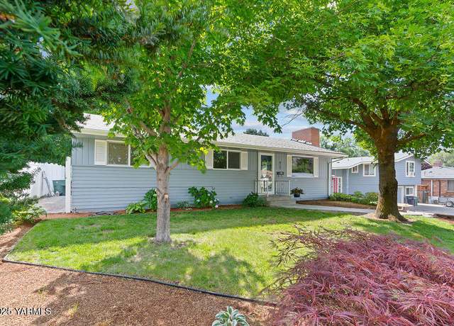 Property at 917 S 33rd Ave, Yakima, WA 98902, 3 beds, 2 baths