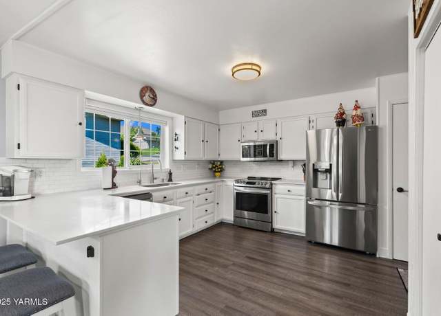 Property at 602 N 57th St, Yakima, WA 98901, 3 beds, 2.5 baths