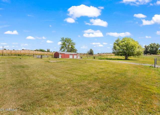 Property at 9031 Duffield Rd, Moxee, WA 98936
