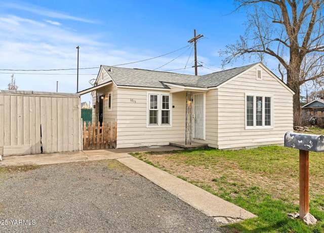 Property at 1015 S 8th Ave, Yakima, WA 98902, 1 bed, 1 bath