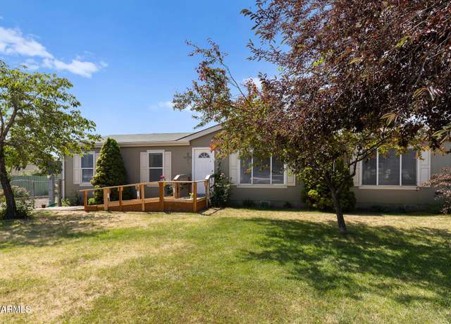 Property at 1403 Ashbrooks Way, Tieton, WA 98947, 3 beds, 2 baths