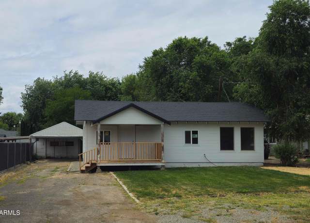 Property at 1402 S 18th Ave, Yakima, WA 98902, 3 beds, 2 baths