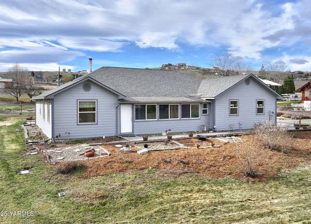 Property at 510 Baker Rd, Selah, WA 98942, 4 beds, 2 baths