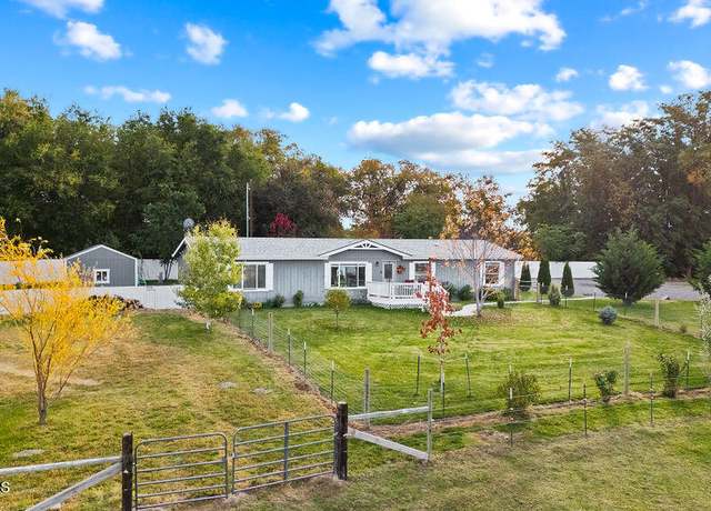 Property at 1521 Cutler Way, Zillah, WA 98953, 4 beds, 2 baths