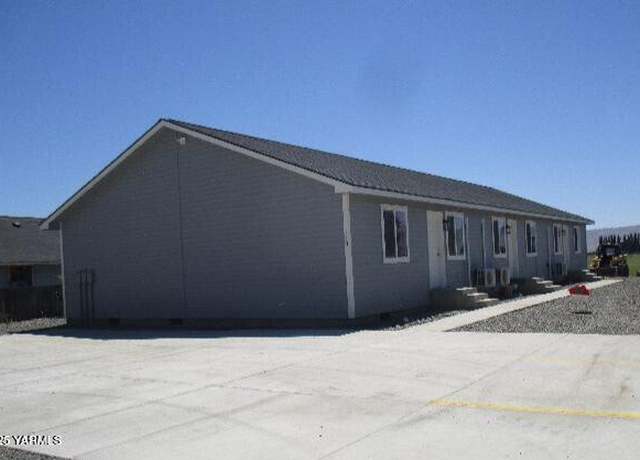 Property at 130 Mauch Alley St Unit A,B,C, Harrah, WA 98933