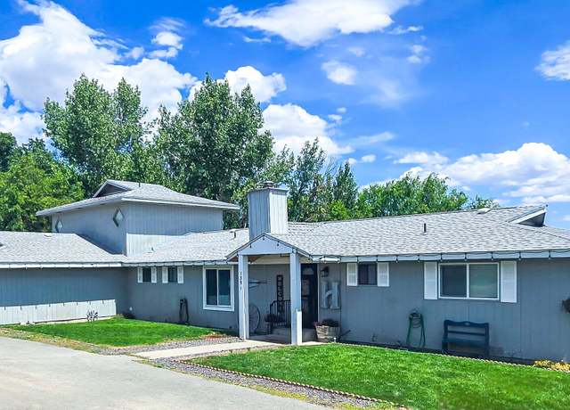 Property at 1391 Lancaster Rd, Selah, WA 98942, 3 beds, 3 baths