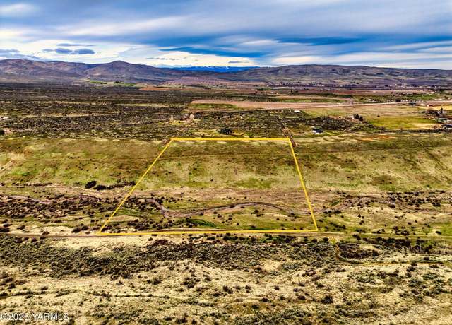 Property at 270 Snowy Owl Dr, Yakima, WA 98908