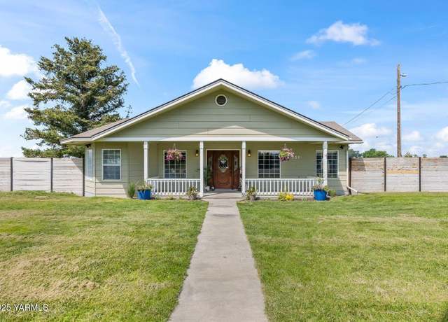 Property at 1620 Olmstead Rd, Grandview, WA 98930, 3 beds, 3 baths