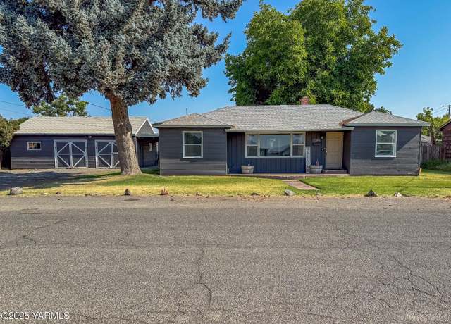 Property at 1309 Rainier St, Grandview, WA 98930, 3 beds, 1 bath