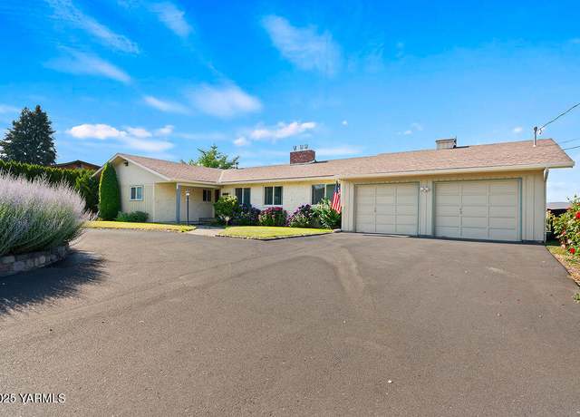 Property at 5310 W Lincoln Ave, Yakima, WA 98908, 4 beds, 4 baths
