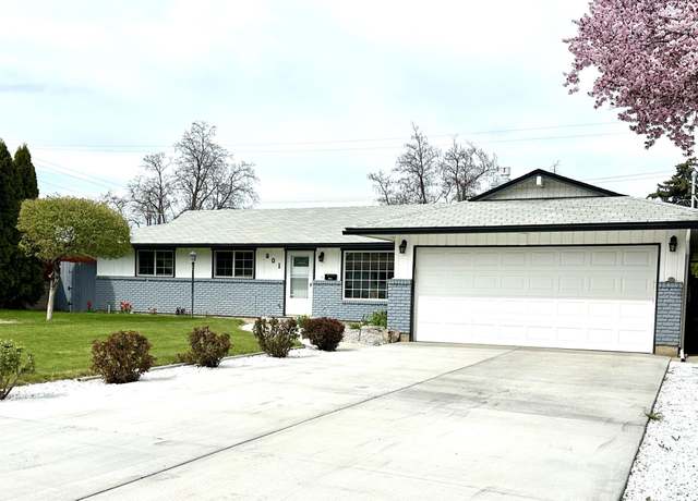 Property at 901 W Orchard Ave, Selah, WA 98942, 4 beds, 2 baths