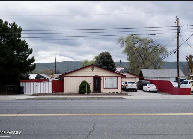 Property at 616 W Washington Ave, Union Gap, WA 98903, 5 beds, 3 baths