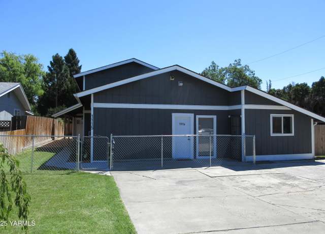 Property at 1115 S 34th Ave, Yakima, WA 98902, 4 beds, 3.5 baths