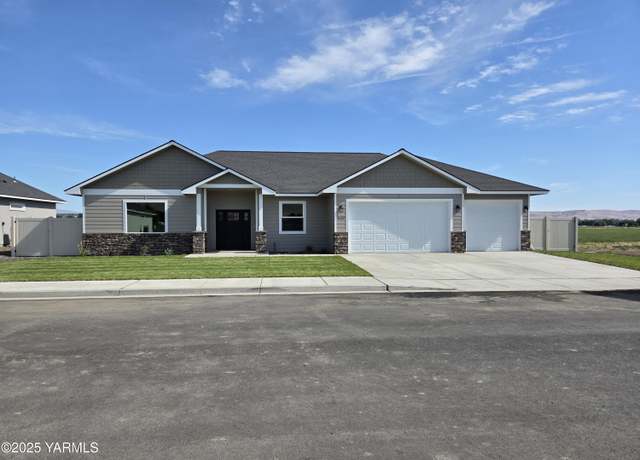 Property at 4609 W Larch Ave, Yakima, WA 98903, 3 beds, 2 baths
