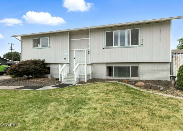 Property at 1124 S 29th Ave, Yakima, WA 98902, 4 beds, 2.5 baths