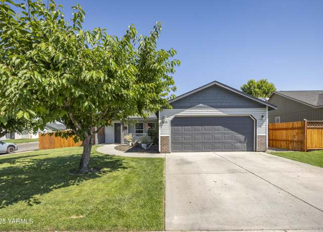 Property at 615 Areteaga Cir, Grandview, WA 98930, 3 beds, 2 baths