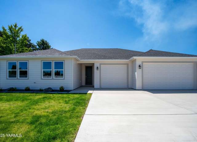 Property at 4604 Oak Ave, Yakima, WA 98903, 4 beds, 2 baths