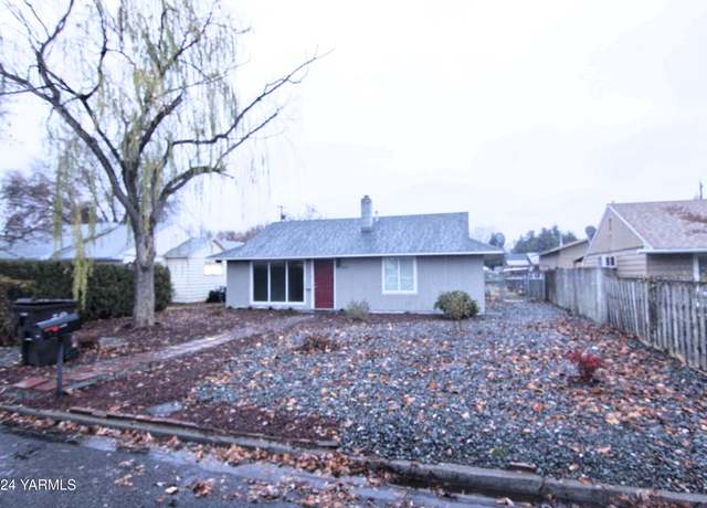 Property at 1311 S 11th Ave, Yakima, WA 98902, 2 beds, 1 bath