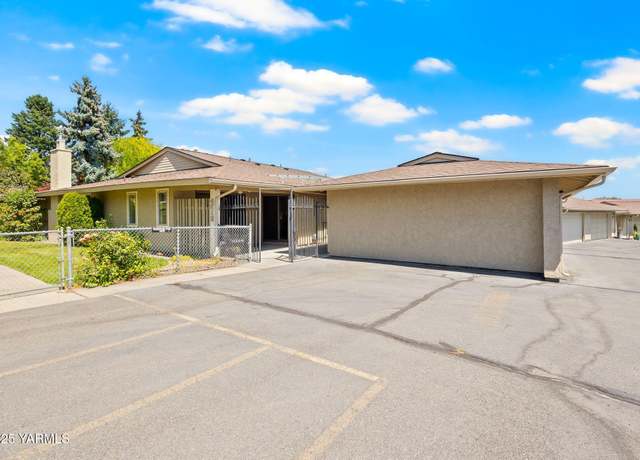 Property at 4912 Madera Way, Yakima, WA 98908, 2 beds, 2 baths