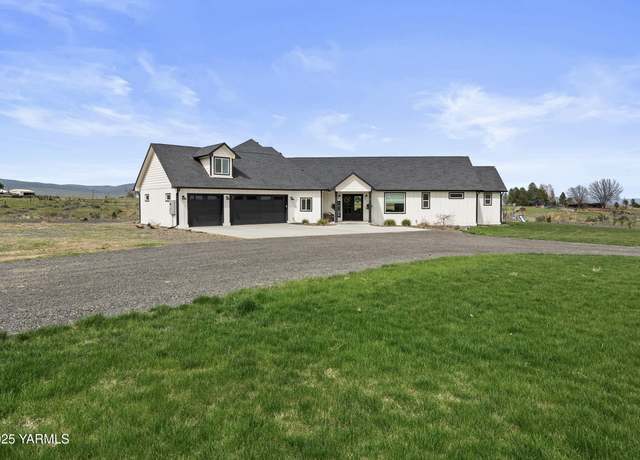 Property at 51 W Ponderosa Dr, Yakima, WA 98903, 4 beds, 3.5 baths