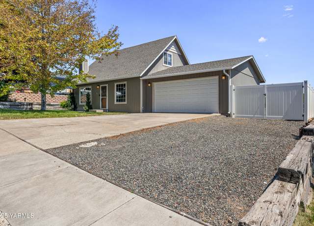 Property at 109 S 58th St, Yakima, WA 98901, 3 beds, 2 baths
