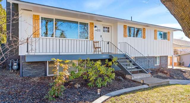 Photo of 211 N 65th Pl, Yakima, WA 98908