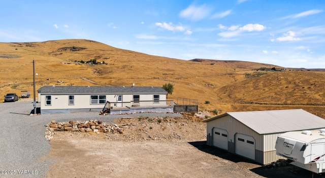 Photo of 371 Wallaby Ln, Yakima, WA 98901