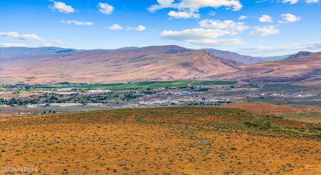 Photo of 371 Woodward West Rd, Yakima, WA 98901
