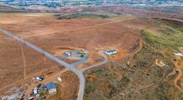 Photo of 371 Woodward West Rd, Yakima, WA 98901