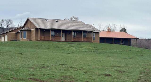Photo of 565 N Fork Rd, Yakima, WA 98903