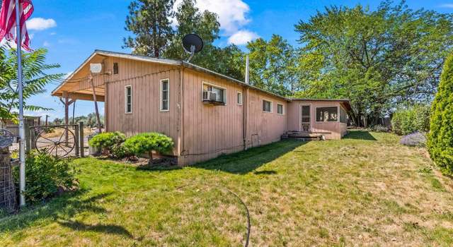 Photo of 754 Kings Ln, Wapato, WA 98951