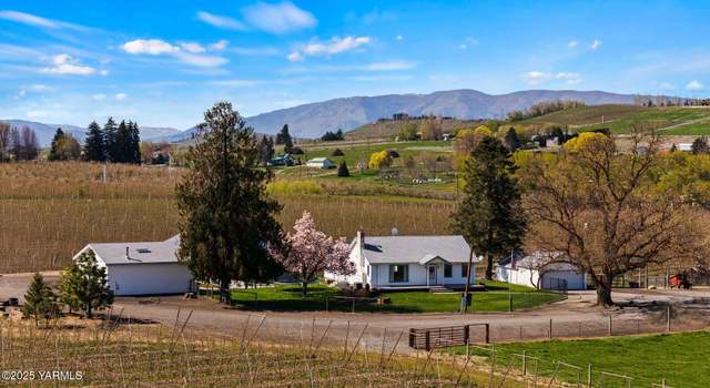 Photo of 220 Dickerman Ln, Selah, WA 98942