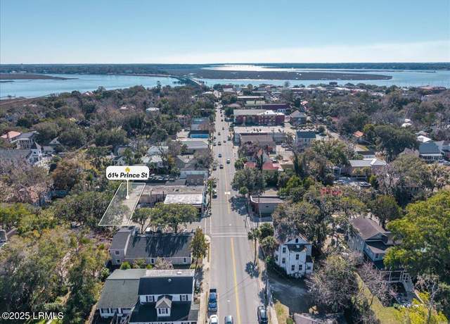 Property at 614 Prince St, Beaufort, SC 29902