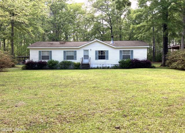 Property at 6593 Lowcountry Dr, Ridgeland, SC 29936, 3 beds, 2 baths