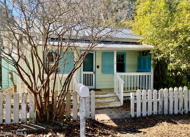 Property at 1006 Church St, Beaufort, SC 29902, 1 bed, 1 bath