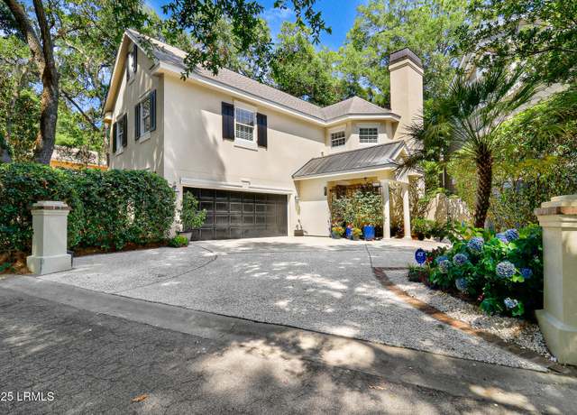Property at 1 Yacht Club Dr, Hilton Head Island, SC 29926, 3 beds, 3.5 baths