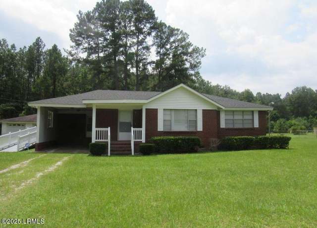 Property at 4518 Tillman Rd, Ridgeland, SC 29936, 3 beds, 2 baths